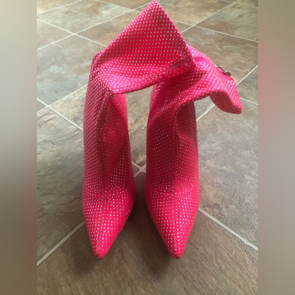 LIFE OF THE PARTY STILETTO RHINESTONE BOOTIES SIZE: 9.0 - Picture 5 of 8